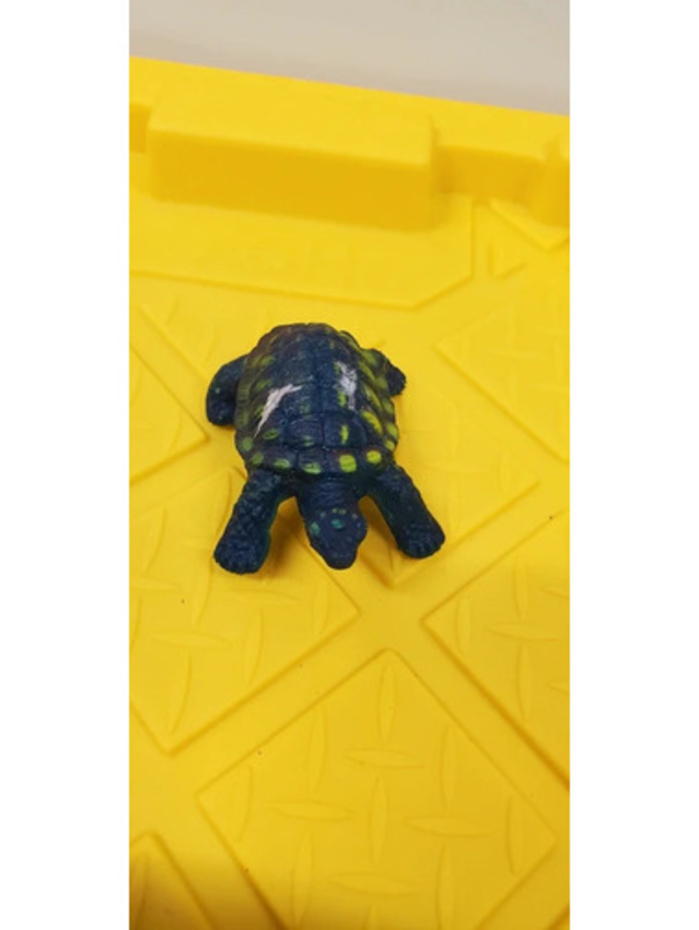 Green Sea Turtle Toy Figure Realistic Animal Figurine Collectible Decor